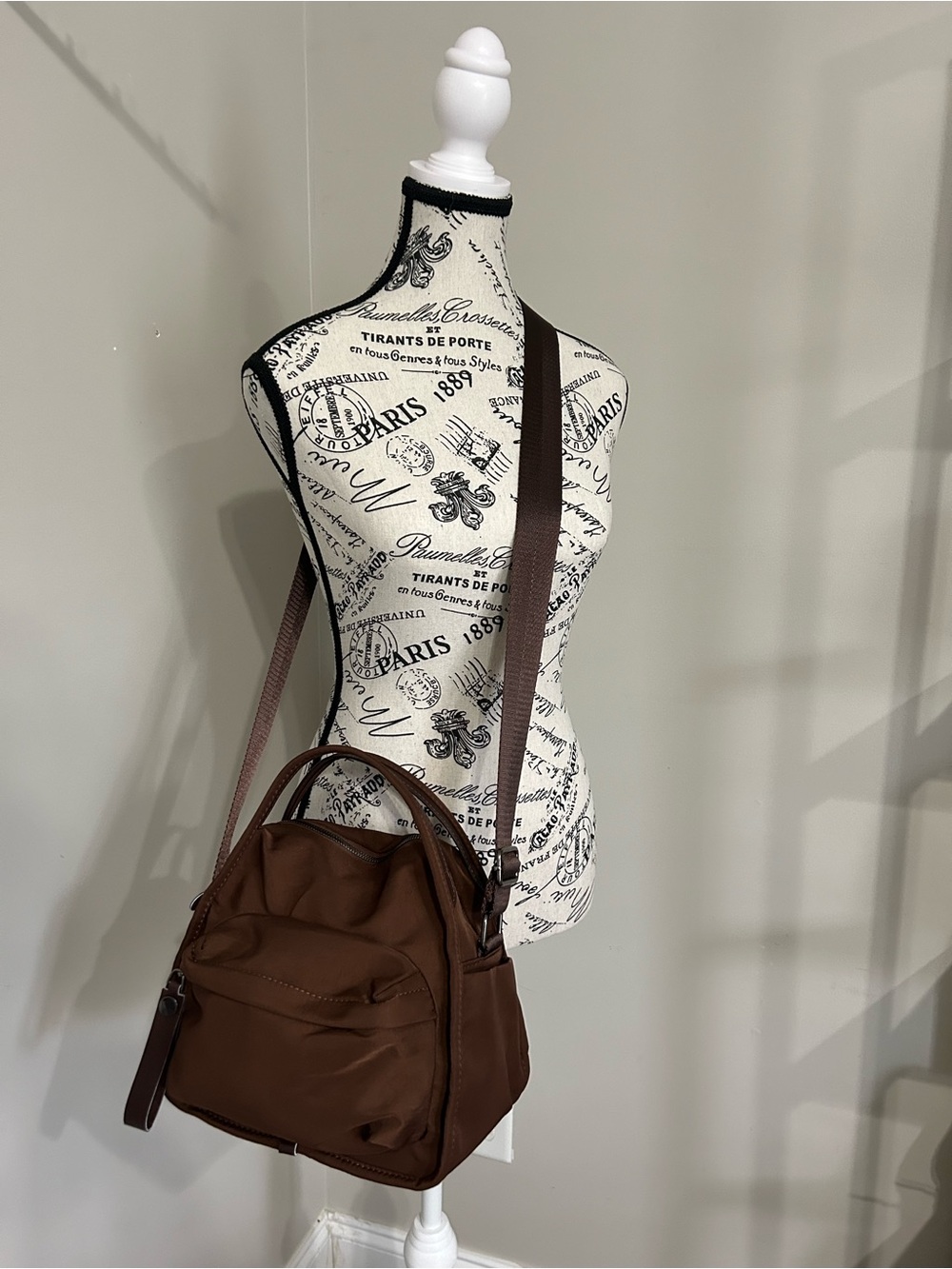 Women’s Chocolate Brown Crossbody Shoulder Bag NWOT